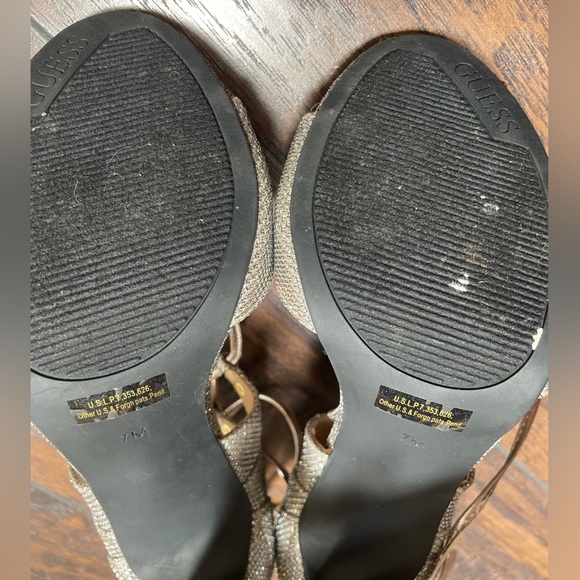 Women’s Guess Gold Fabric Heels - Picture 6 of 6